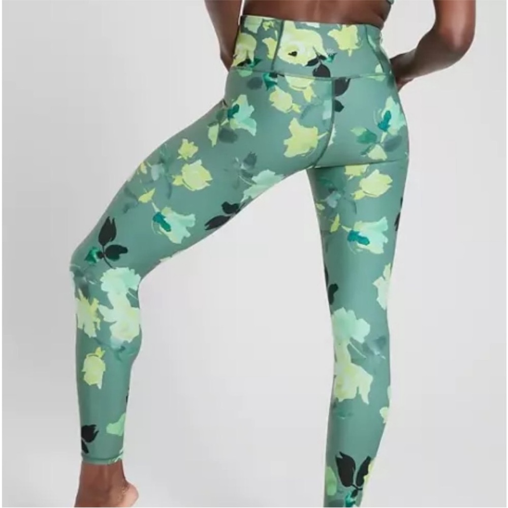 Athleta Painted Flower Elation 7/8 Tight Powervita Green Floral